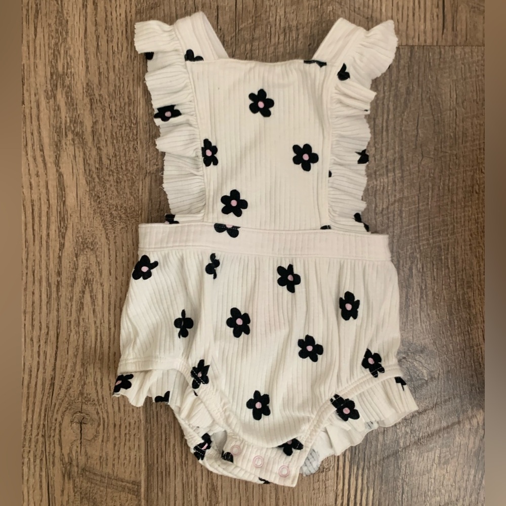 Cat & Jack Flower Onesie